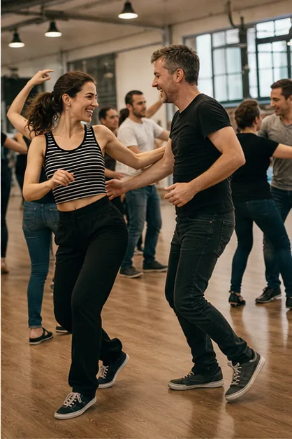 Pareja bailando rock and roll social