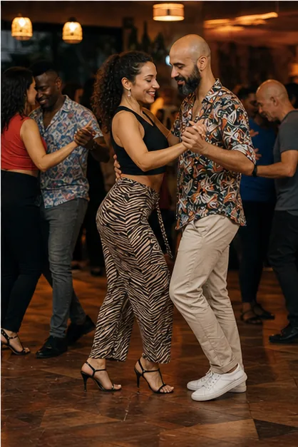Social de salsa, bachata y kizomba en pista